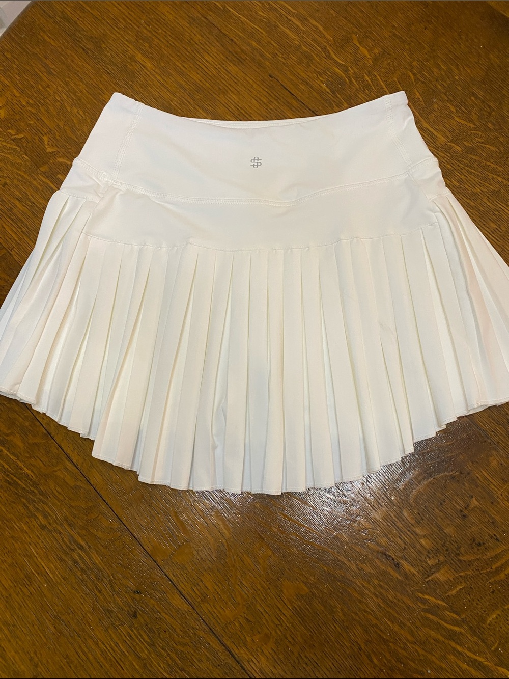 Simply Southern White Pleated Skirt Size women’s small like new - Picture 2 of 3